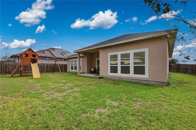 3413 Lakers Nation Ct, Corpus Christi, TX 78414