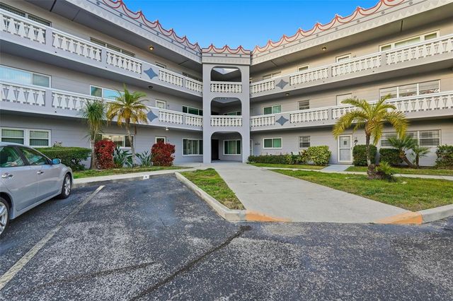 2294 SWEDISH DRIVE 8, Clearwater, FL 33763