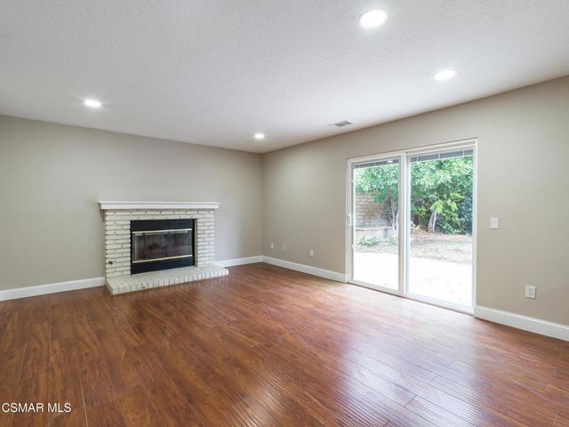 382 Rockedge Drive, Oak Park, CA 91377