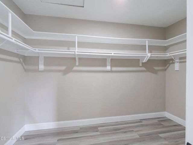 382 Rockedge Drive, Oak Park, CA 91377