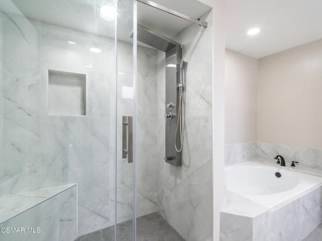 382 Rockedge Drive, Oak Park, CA 91377