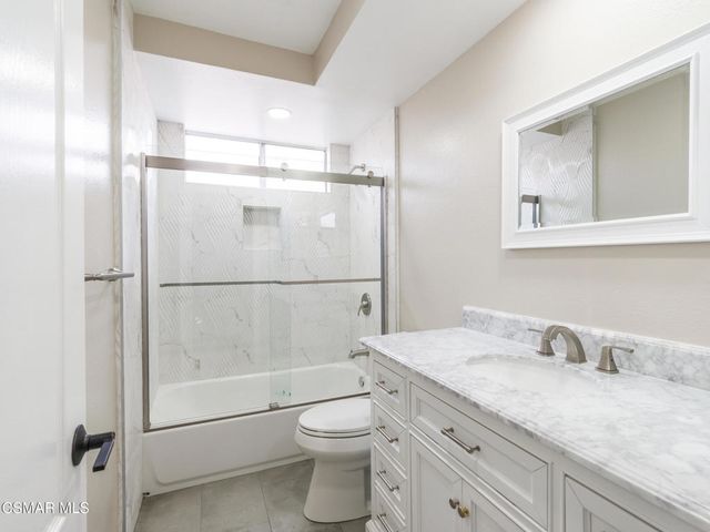 382 Rockedge Drive, Oak Park, CA 91377