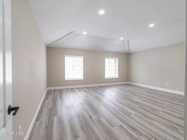 382 Rockedge Drive, Oak Park, CA 91377