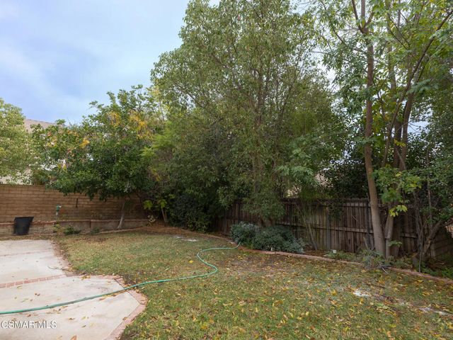 382 Rockedge Drive, Oak Park, CA 91377