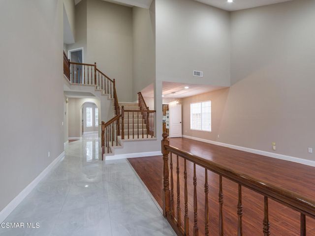 382 Rockedge Drive, Oak Park, CA 91377