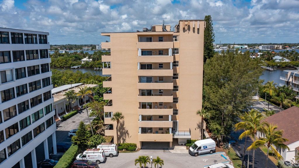 3581 S Ocean Blvd 2D, Palm Beach, FL 33480