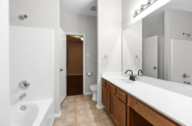 3521 Apple Valley Way, Dallas, TX 75227