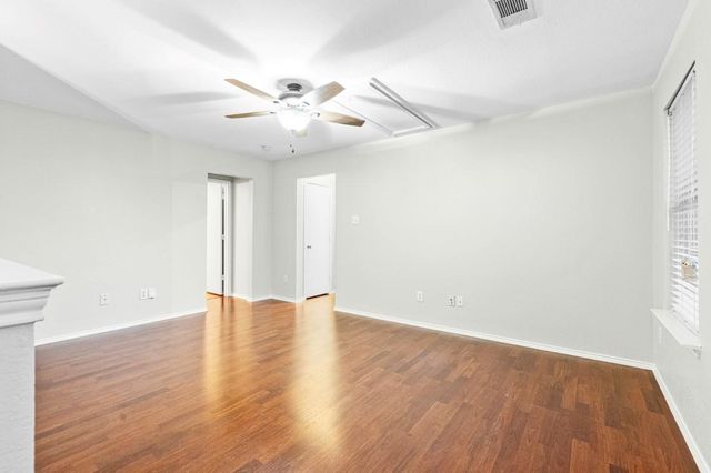 3521 Apple Valley Way, Dallas, TX 75227