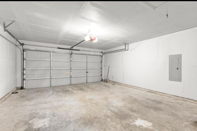 3521 Apple Valley Way, Dallas, TX 75227