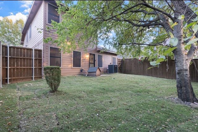 3521 Apple Valley Way, Dallas, TX 75227