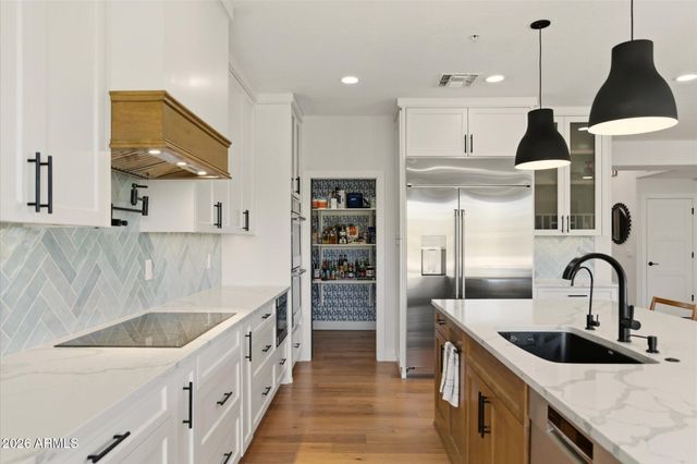 10652 E Acacia Drive, Scottsdale, AZ 85255