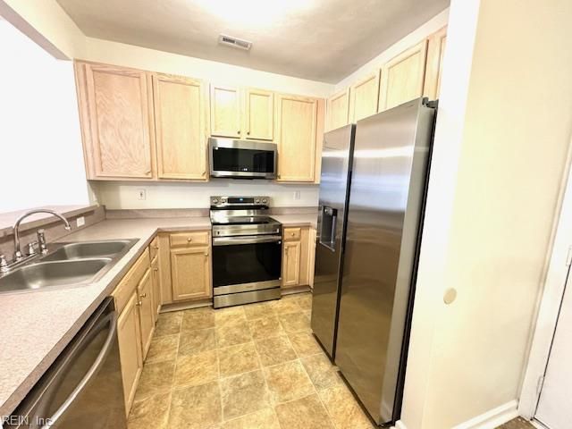 2264 Bizzone CIR, Virginia Beach, VA 23464