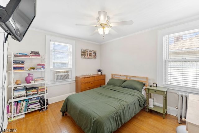 15 Melrose Ter, Elizabeth City, NJ 07208