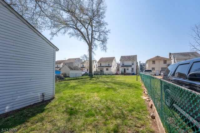 15 Melrose Ter, Elizabeth City, NJ 07208