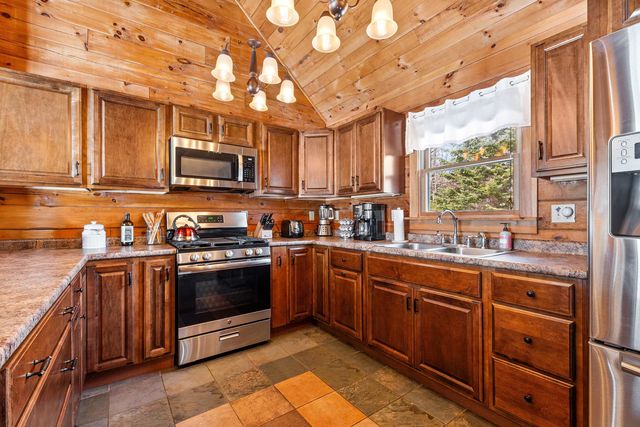 284 Nutting Road, Sunapee, NH 03782