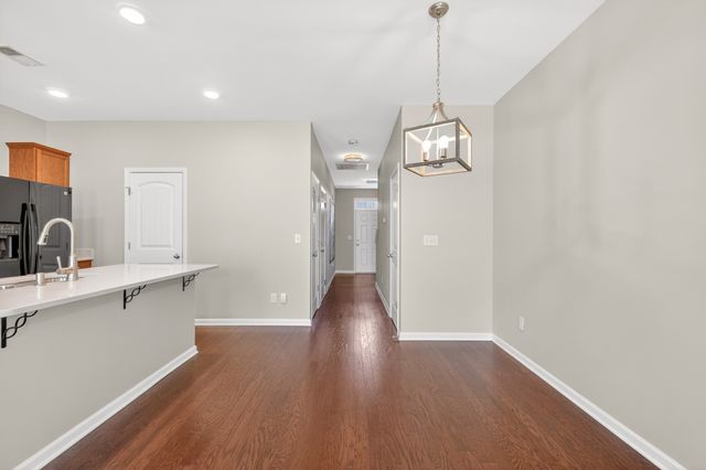 4011 Cannonsgate Ln, Murfreesboro, TN 37128