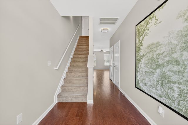 4011 Cannonsgate Ln, Murfreesboro, TN 37128