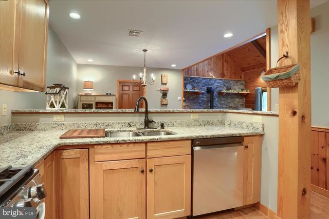 90 MARYLAND AVE, Aspers, PA 17304