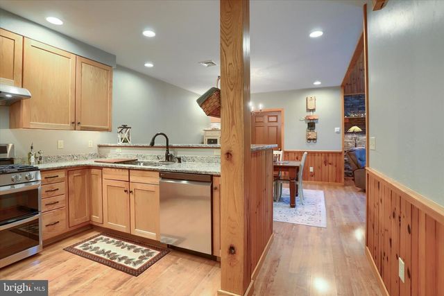 90 MARYLAND AVE, Aspers, PA 17304