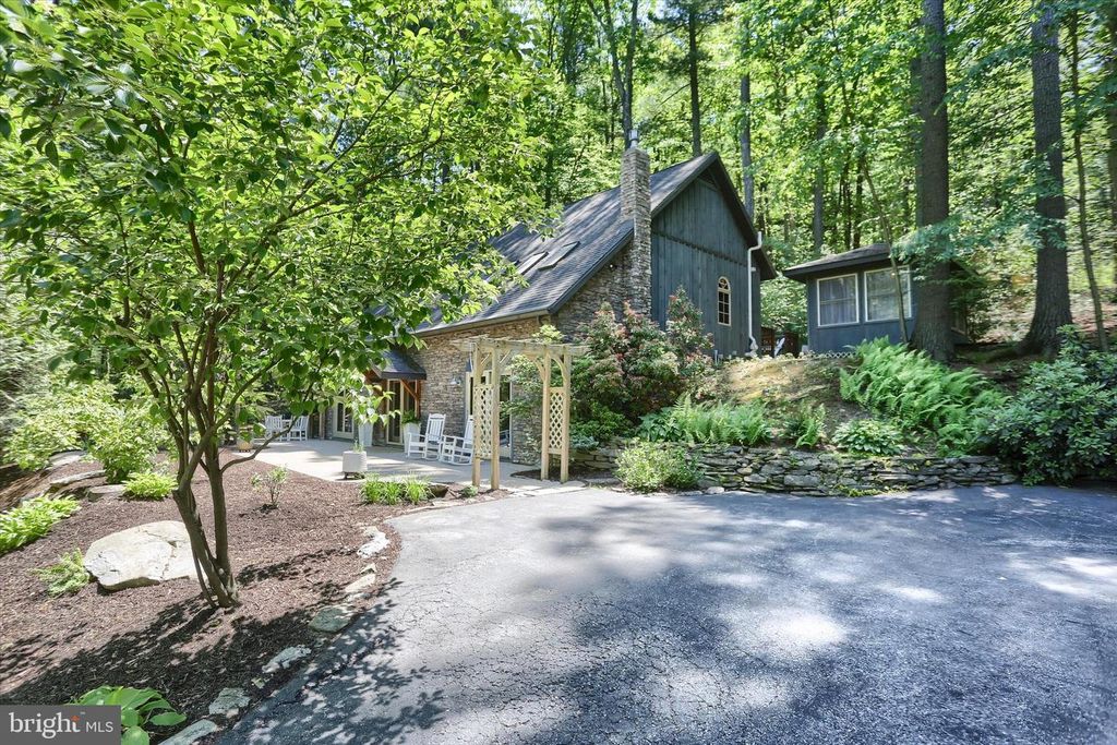 90 MARYLAND AVE, Aspers, PA 17304