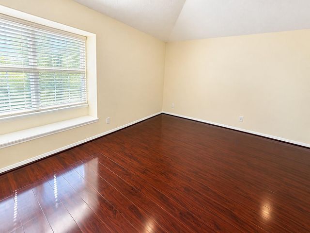 707 S Marathon Way, Stafford, TX 77477