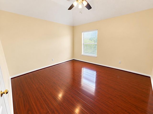 707 S Marathon Way, Stafford, TX 77477