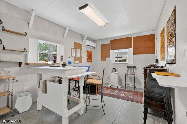 163 19th ST NW, Naples, FL 34120