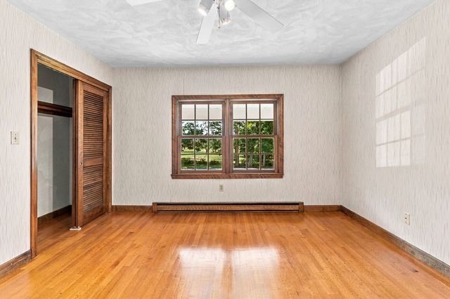 45 Wheeler St, Rehoboth, MA 02769