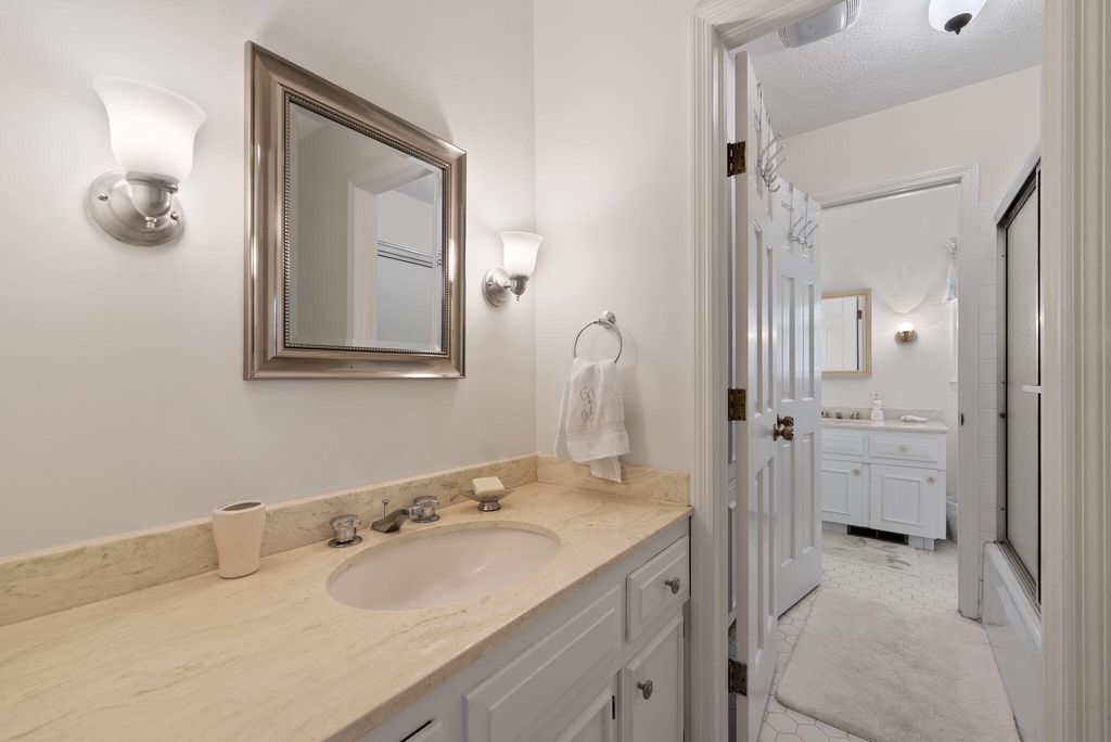 Image 16 of property listing at 506 Witherspoon Street, Kingstree, SC 29556