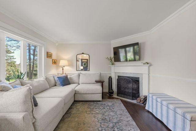 36 Winston, Bourne, MA 02532