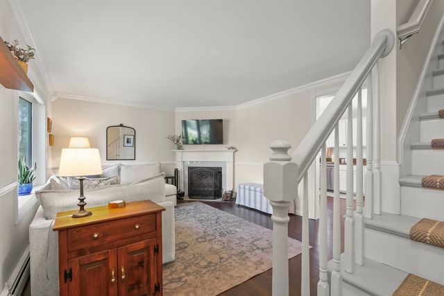 36 Winston, Bourne, MA 02532