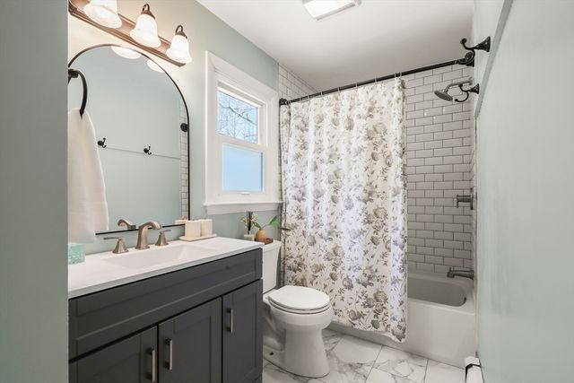 36 Winston, Bourne, MA 02532