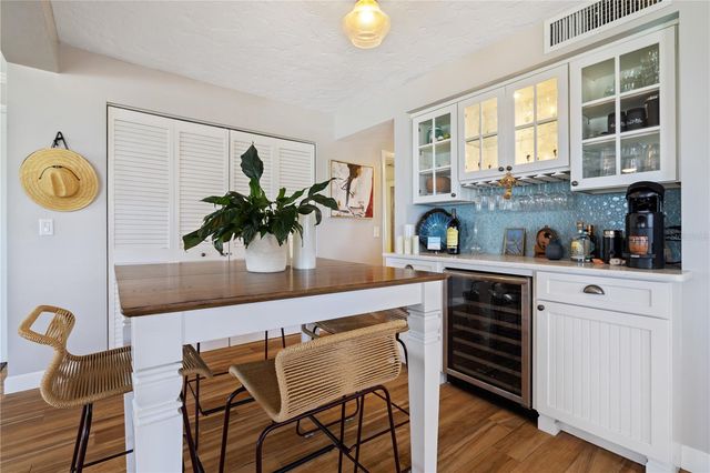 555 GULF WAY 6S, St Pete Beach, FL 33706