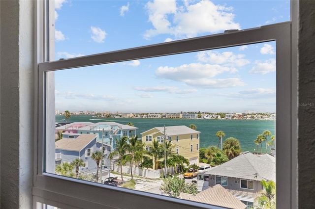555 GULF WAY 6S, St Pete Beach, FL 33706