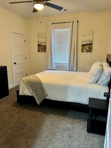 220 N Wood Avenue, Pine Mountain, GA 31822