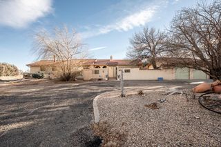 8 S Glenrose Dr, Pueblo, CO 81007