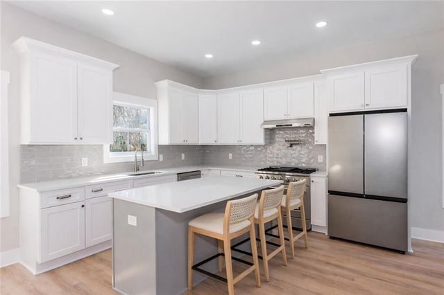 3286 Bachelor Street, East Point, GA 30344