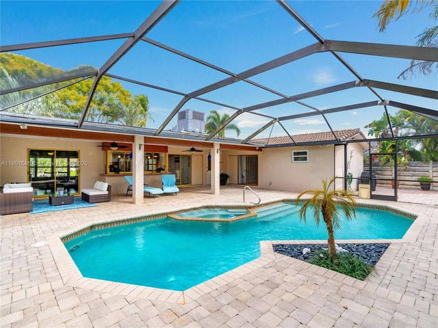 5124 Mckinley St, Hollywood, FL 33021
