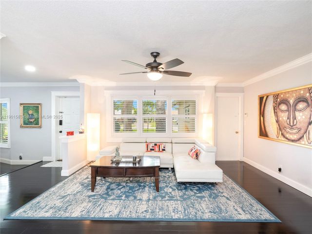 5124 Mckinley St, Hollywood, FL 33021