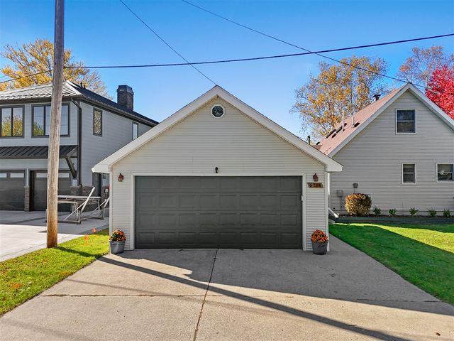 6789 W Redman Drive, Lake City, MI 49651