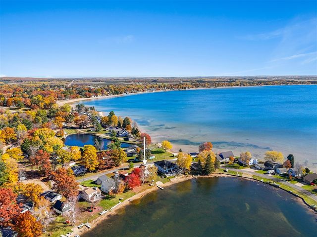 6789 W Redman Drive, Lake City, MI 49651