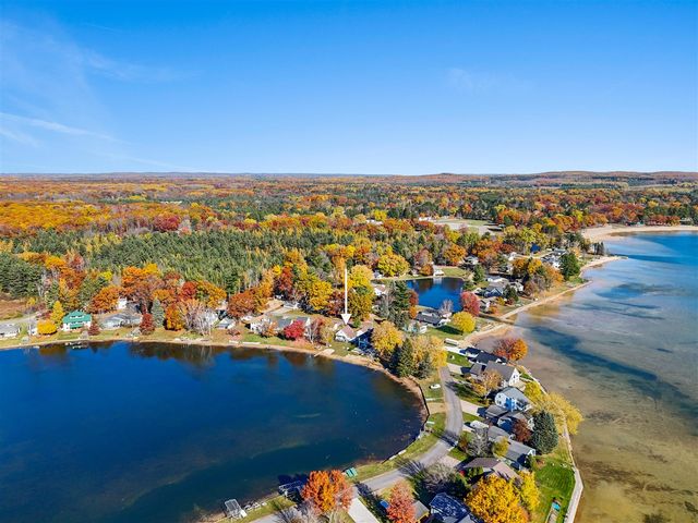 6789 W Redman Drive, Lake City, MI 49651