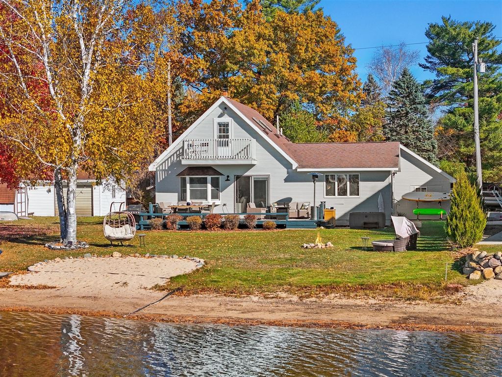 6789 W Redman Drive, Lake City, MI 49651