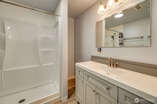 1004 NE 84th Avenue, Vancouver, WA 98664