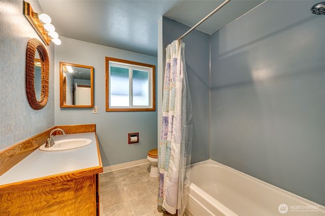 1004 NE 84th Avenue, Vancouver, WA 98664