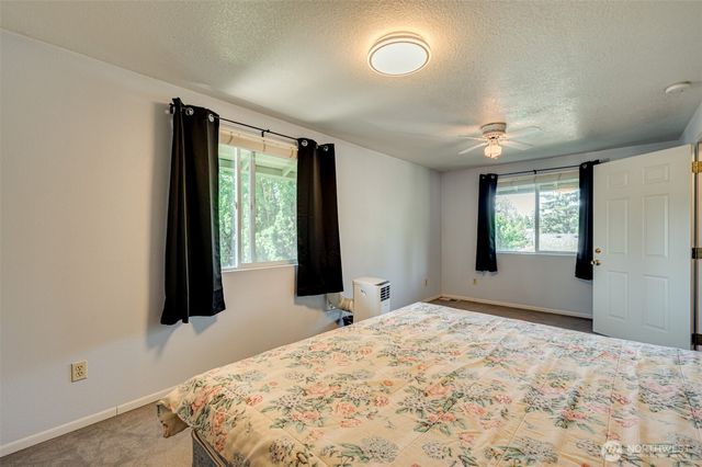 1004 NE 84th Avenue, Vancouver, WA 98664