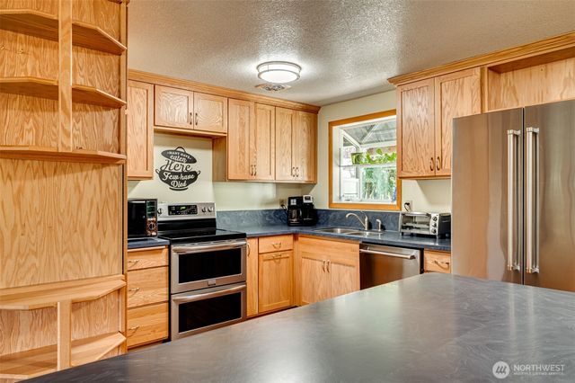 1004 NE 84th Avenue, Vancouver, WA 98664