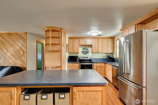 1004 NE 84th Avenue, Vancouver, WA 98664