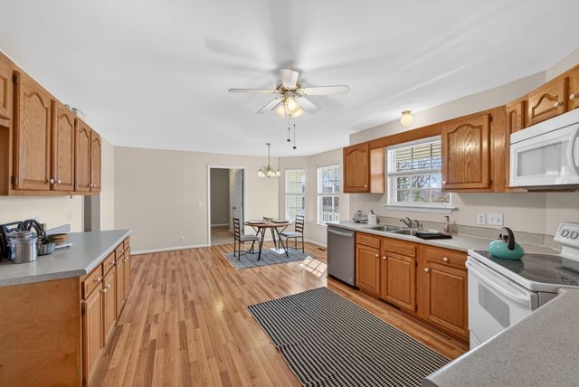 833 Blakemore Rd, Dickson, TN 37055