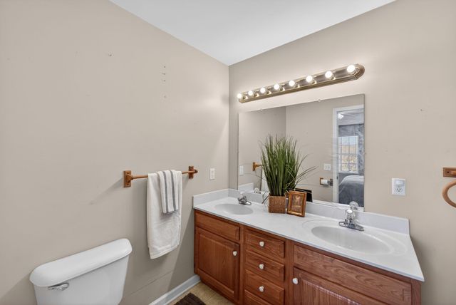 833 Blakemore Rd, Dickson, TN 37055